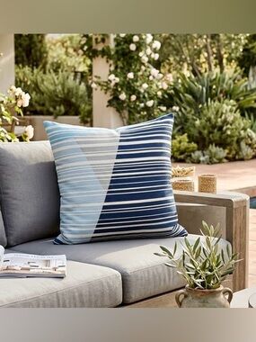 💎Luxury Elaine Smith Outdoor/Indoor Accent Pillow Premium Designer Geometric 22”
